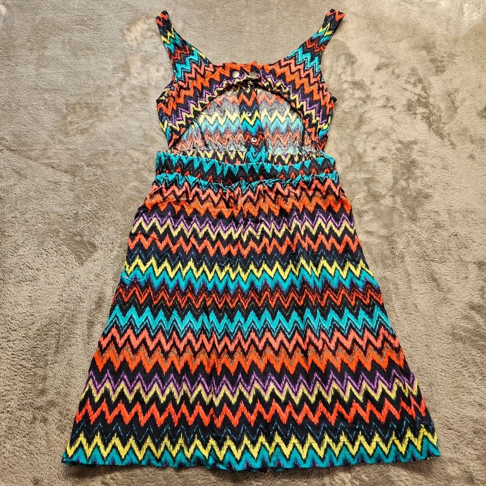 Derek Heart Chevron Print‎ Button Front Cutout Back Sundress Multi Color Medium
